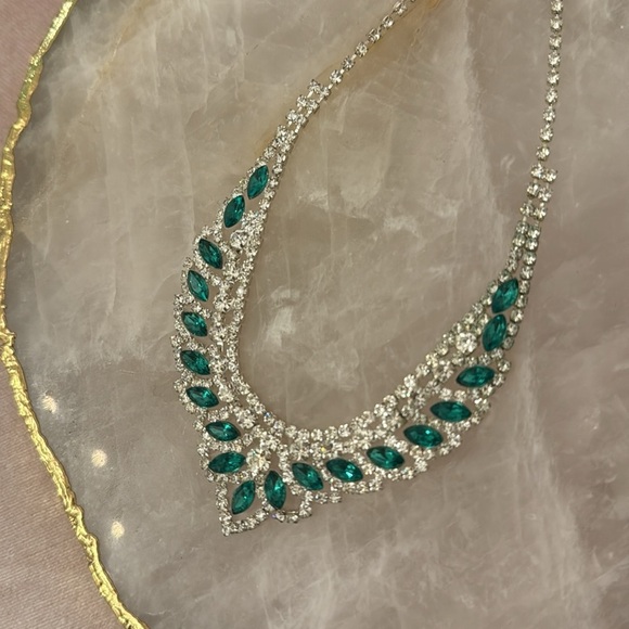 EMBELLISHED NECKLACE - Picture 16 of 16